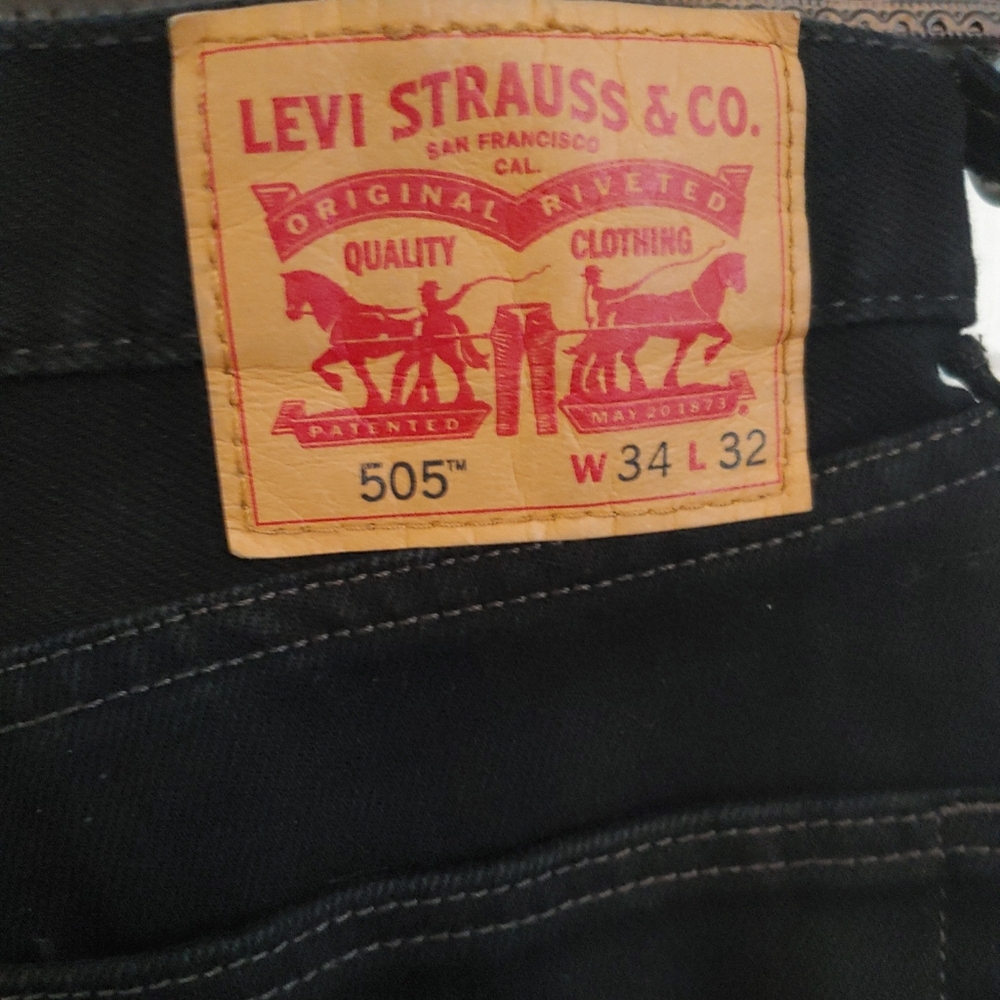 Levis 505 34x32 straight fit jeans